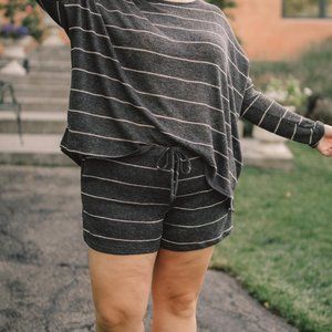 Lightweight Striped Shorts In Charcoal